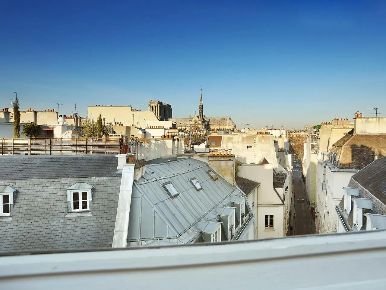 De Notre-dame Hotell