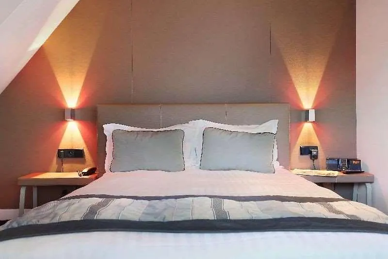 De Notre-dame Hotel 3*