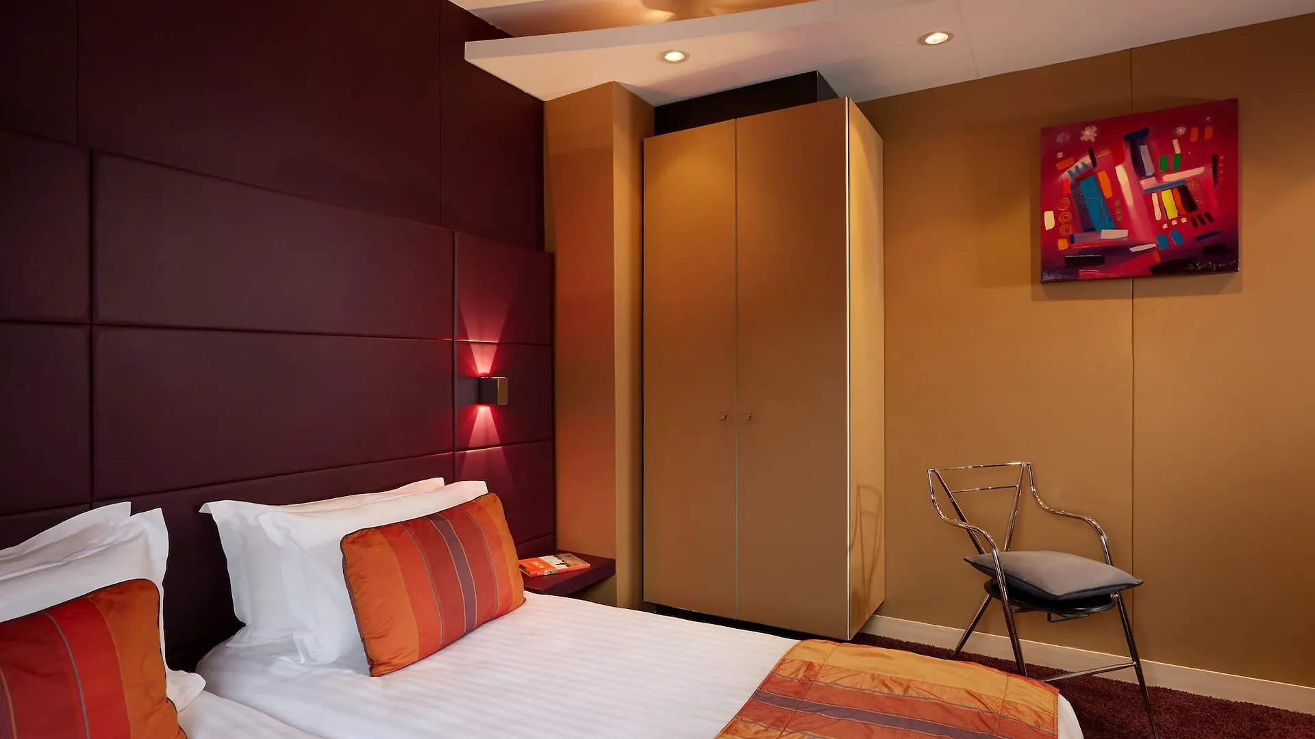 De Notre-dame Hotel 3*