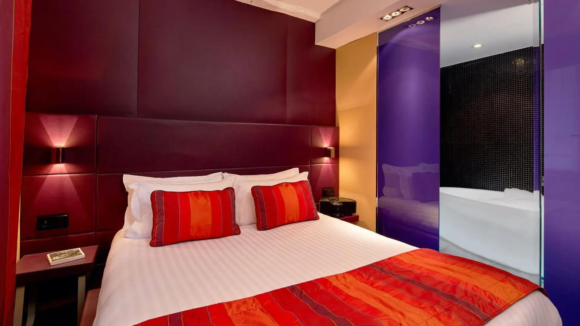 De Notre-dame Hotel 3*